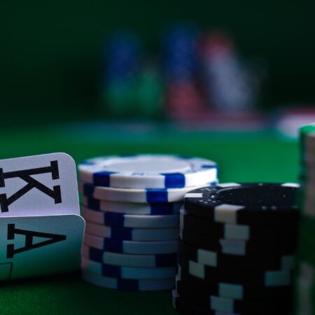 Spela Poker  och Texas Holdem online